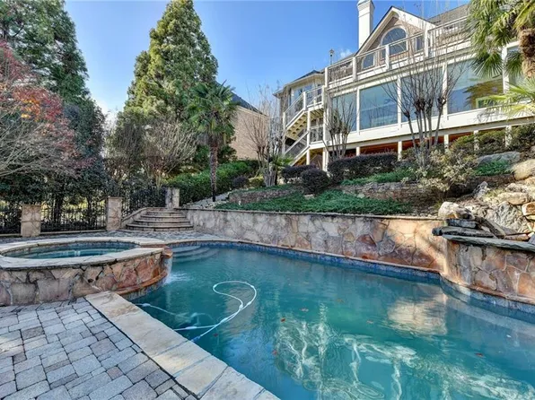 8360 Kenningston Way, Duluth, GA 30097