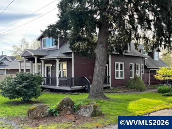 190 N Cleveland St, Mount Angel, OR 97362
