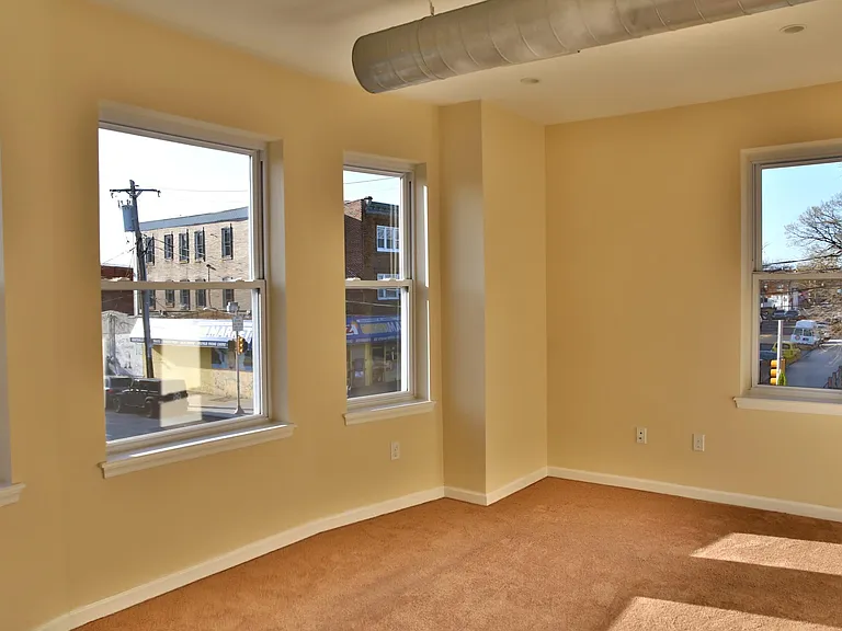 501 S 52nd St #3R — Photo 6