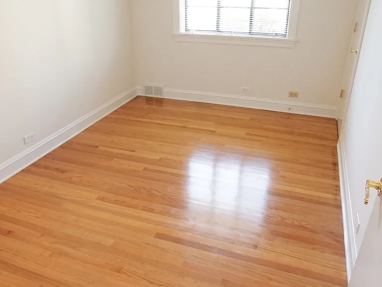 460 Highcrest Dr — Photo 20