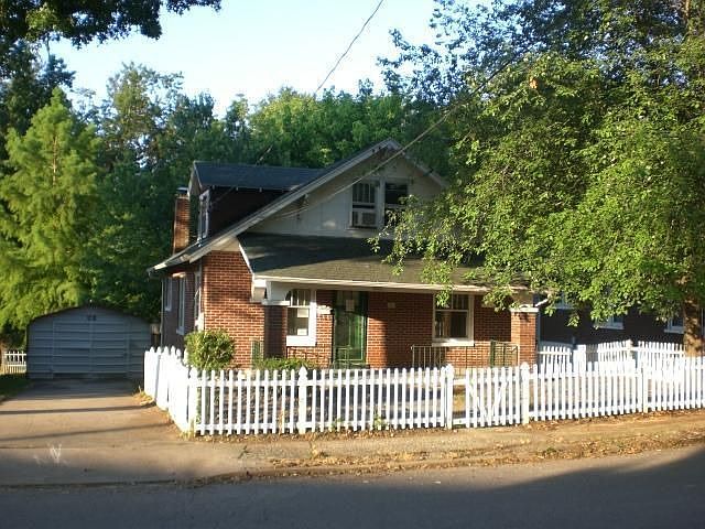 1st image of 1403 W McCarty St