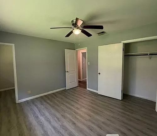 4th image of 40 Anderson St