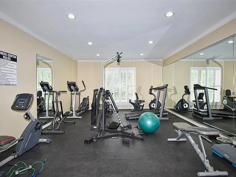 2425 Underwood St #346 — Photo 22