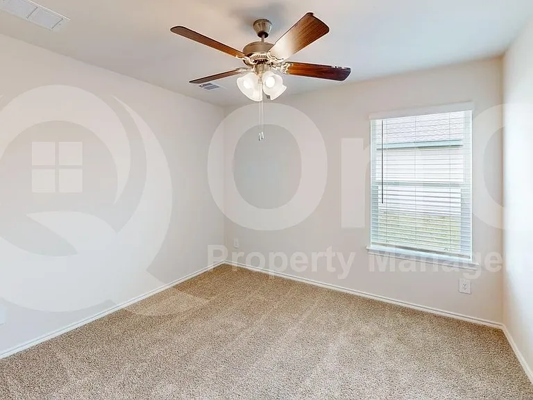 1213 Bristlecone Dr — Photo 9