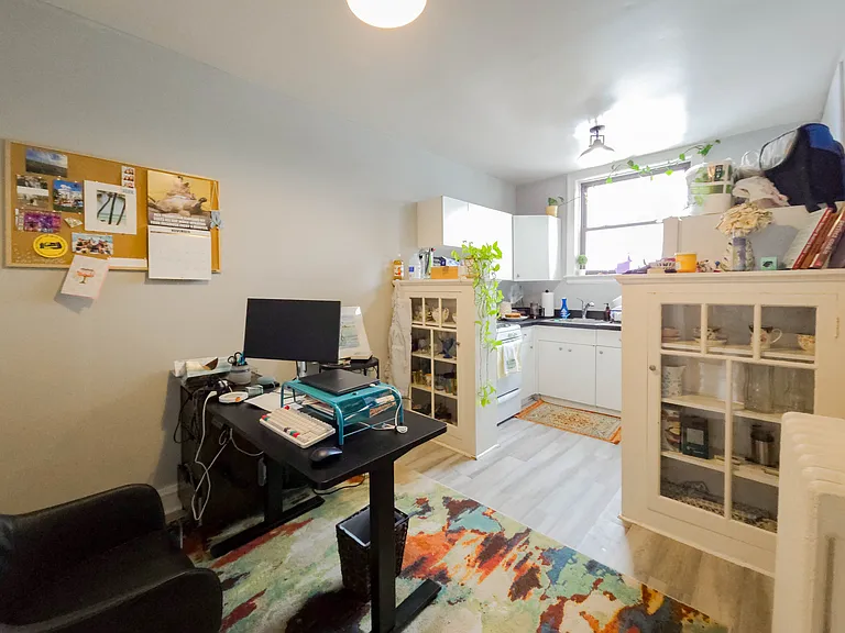 2336 1/2 W School St #3 — Photo 11