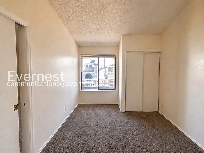 934 Acapulco Ct — Photo 9