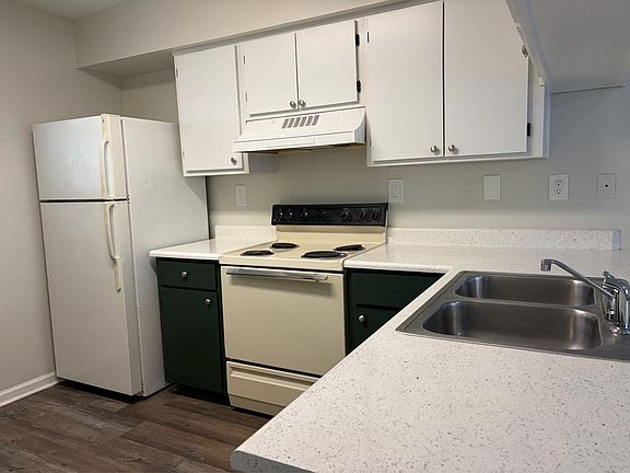 4th image of 2348 Horne Ave APT 5