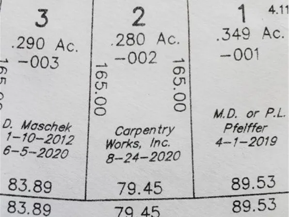 7076 Village Way Dr, Garrettsville, OH 44231