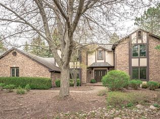 1376 Wolverhampton Ln, Ann Arbor, MI 48105