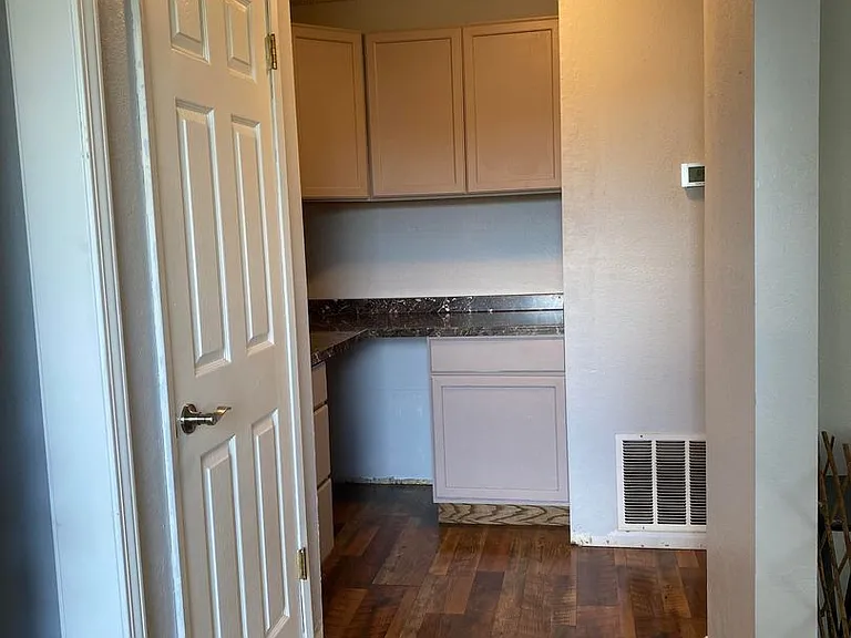 1014 Prairie Dr — Photo 6