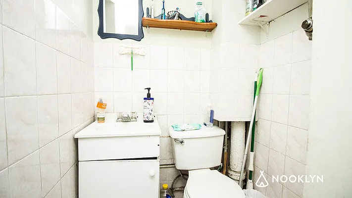 Rented by Nooklyn NYC LLC | media 45