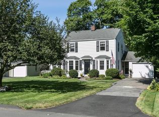 750 Laurel St, Longmeadow, MA 01106