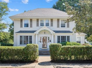 358 Weld St, West Roxbury, MA 02132