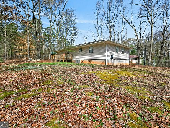 4th image of 211 Castleman Rd