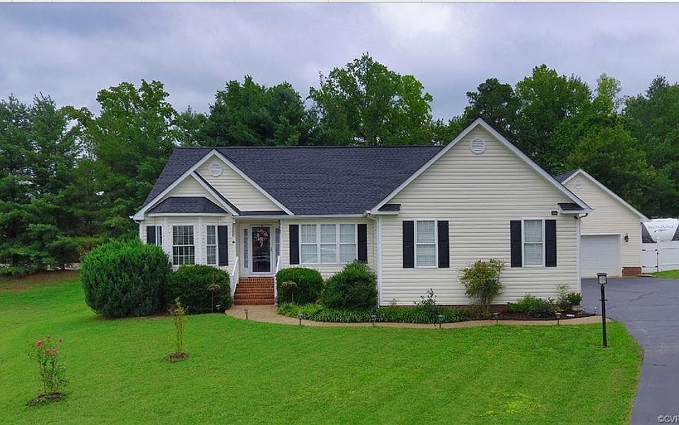 1st image of 8139 Rie Bob Ln