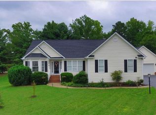 8139 Rie Bob Ln, Mechanicsville, VA 23111