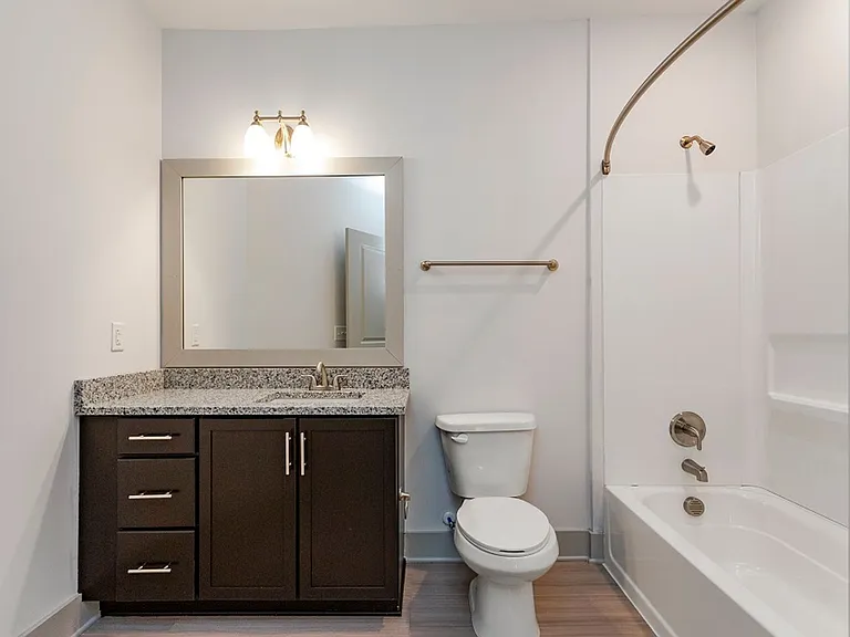 Heritage East Apartments — Photo 51