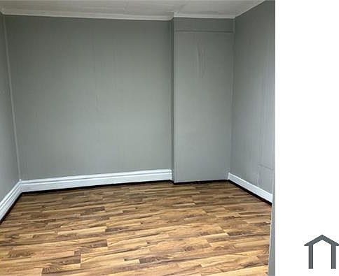 2nd image of 416 S Van Buren Ave Floor 1
