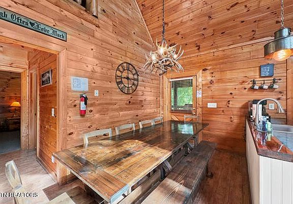 4th image of 2205 Eagle Feather Dr