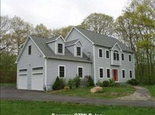 33 Oak Hill Dr, Niantic, CT 06357