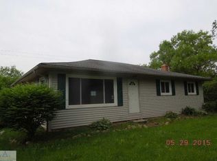 7685 Lovejoy Rd, Byron, MI 48418