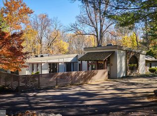 1886 Aquetong Rd, New Hope, PA 18938