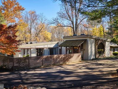 1886 Aquetong Rd, New Hope, PA, 18938