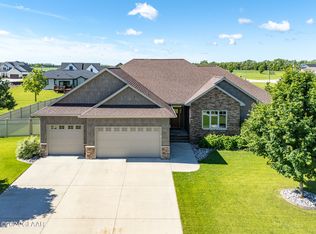 342 Desiree Dr, Grand Forks, ND 58201