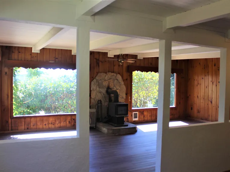 1523 Yaquina Bay Rd — Photo 4