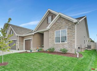 7265 Yankee Woods Dr, Lincoln, NE 68516