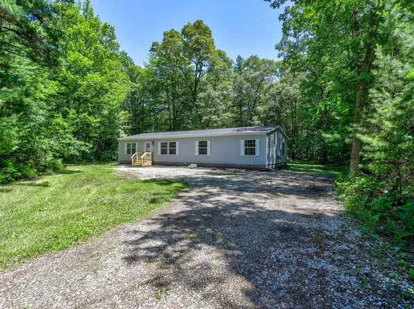 1916 N Peterson Rd, Muskegon, MI 49445