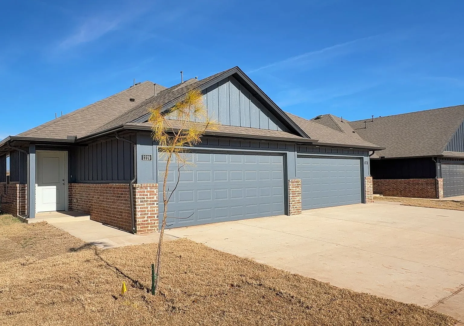 Welcome to Masonwood featuring this 3 Bedroom 2 Bath 2 Car Garage Duplex in a Great location clos... — Photo 2