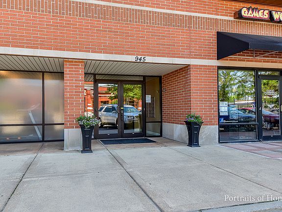 2nd image of 945 Burlington Ave Unit 304