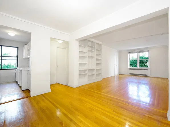 350 E 54th St APT 3B, New York, NY 10022