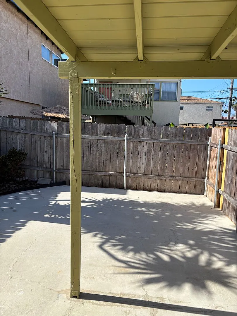 Two Bed, One Bath Apartment — Photo 1