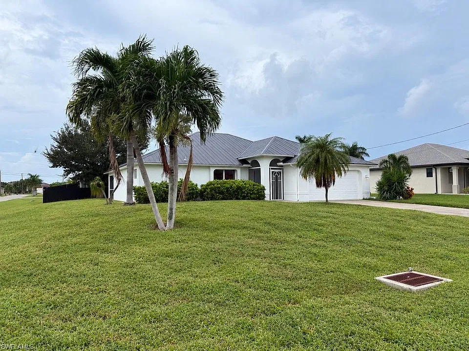 142 SW 34th Pl