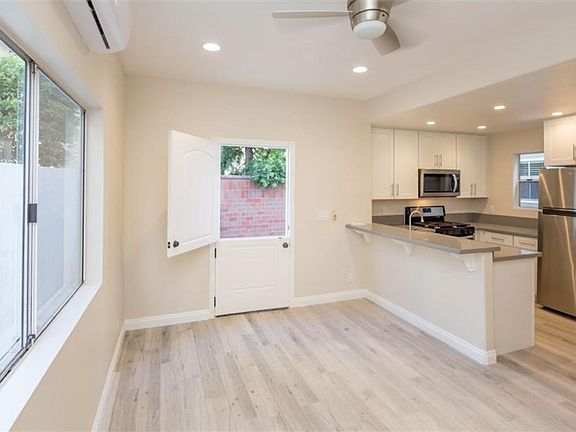 4th image of 212 20th St APT B