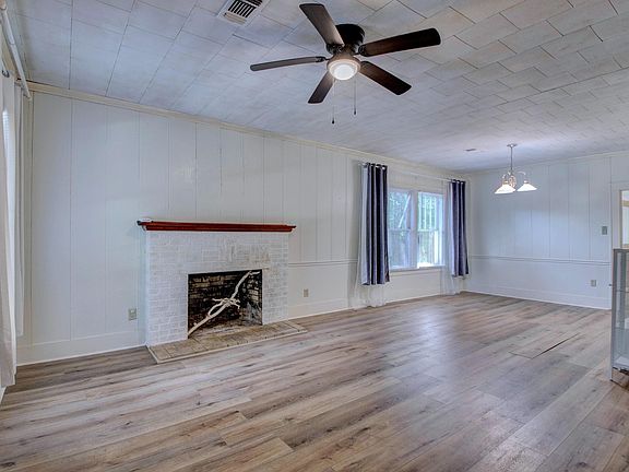 5th image of 2028 Johnston Ave