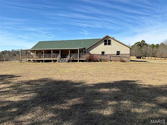 3rd image of 19056 Country Rd #427