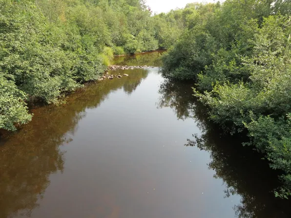 On Dupont Rd, Oma, WI 54534
