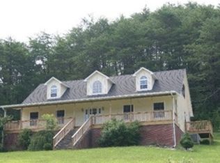 819 Magnolia Ln, Seymour, TN 37865