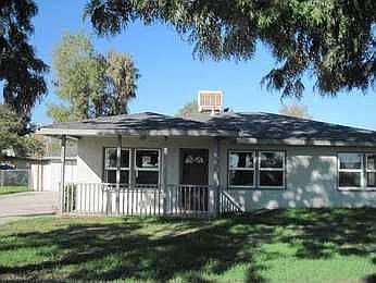 1st image of 32762 Avenue E