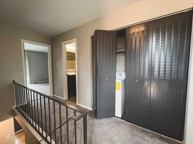 Riverwind at Chatham Park Drive — Photo 20