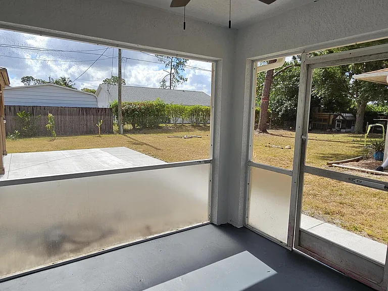 2400 55th Ter SW #B — Photo 18
