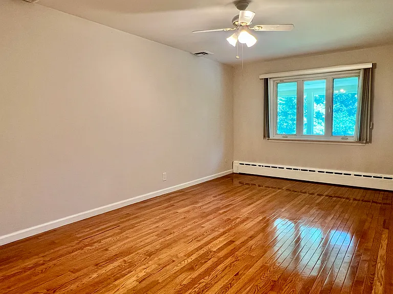 2240 Jones Rd — Photo 14