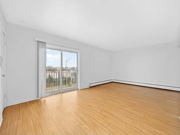 1426 S Cicero Ave #208 — Photo 2