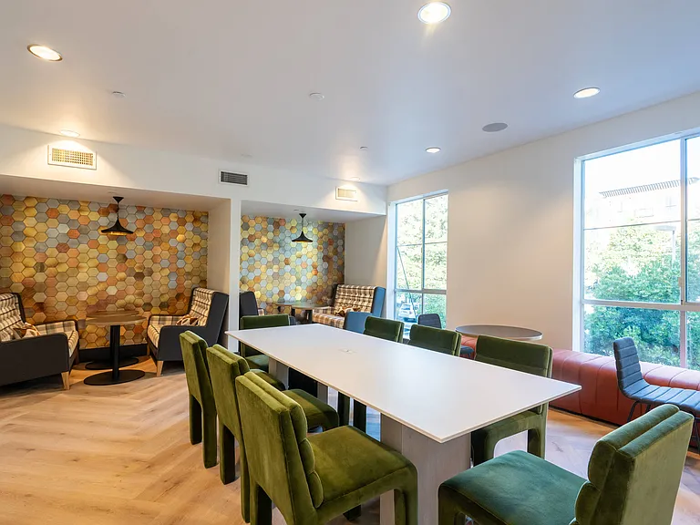 Mosaic Apartments — Photo 17