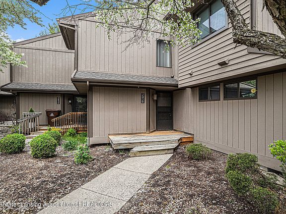 3rd image of 2450 S Wild Blossom Ct