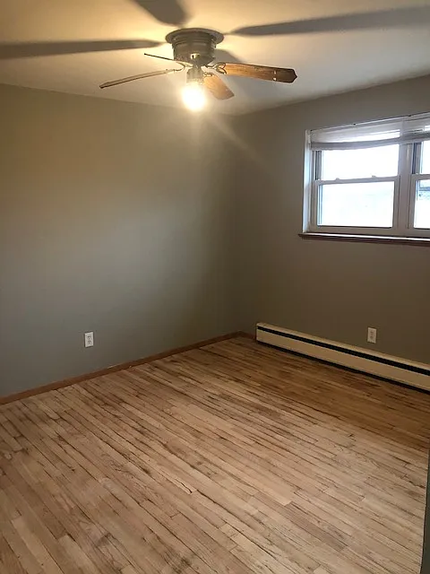 2 bed, 905 sqft, $1,350 — Photo 3
