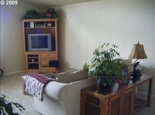 24806 Sertic Rd, Veneta, OR 97487